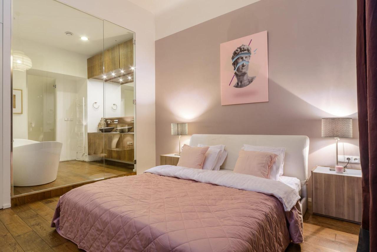 Apartament Luxury Three-room